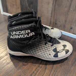 *3/$25* Big Boys Under Armour High Top Football Cleats - Size 7